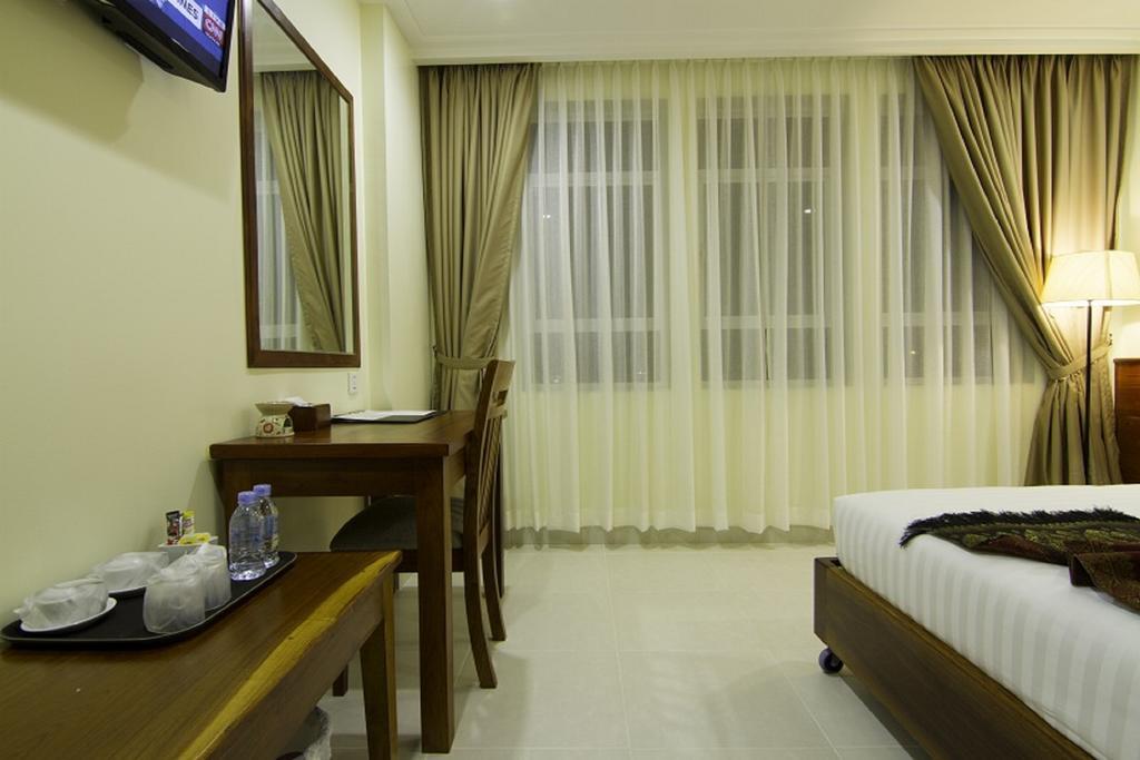 Rose Emerald Hotel Phnom Penh Esterno foto