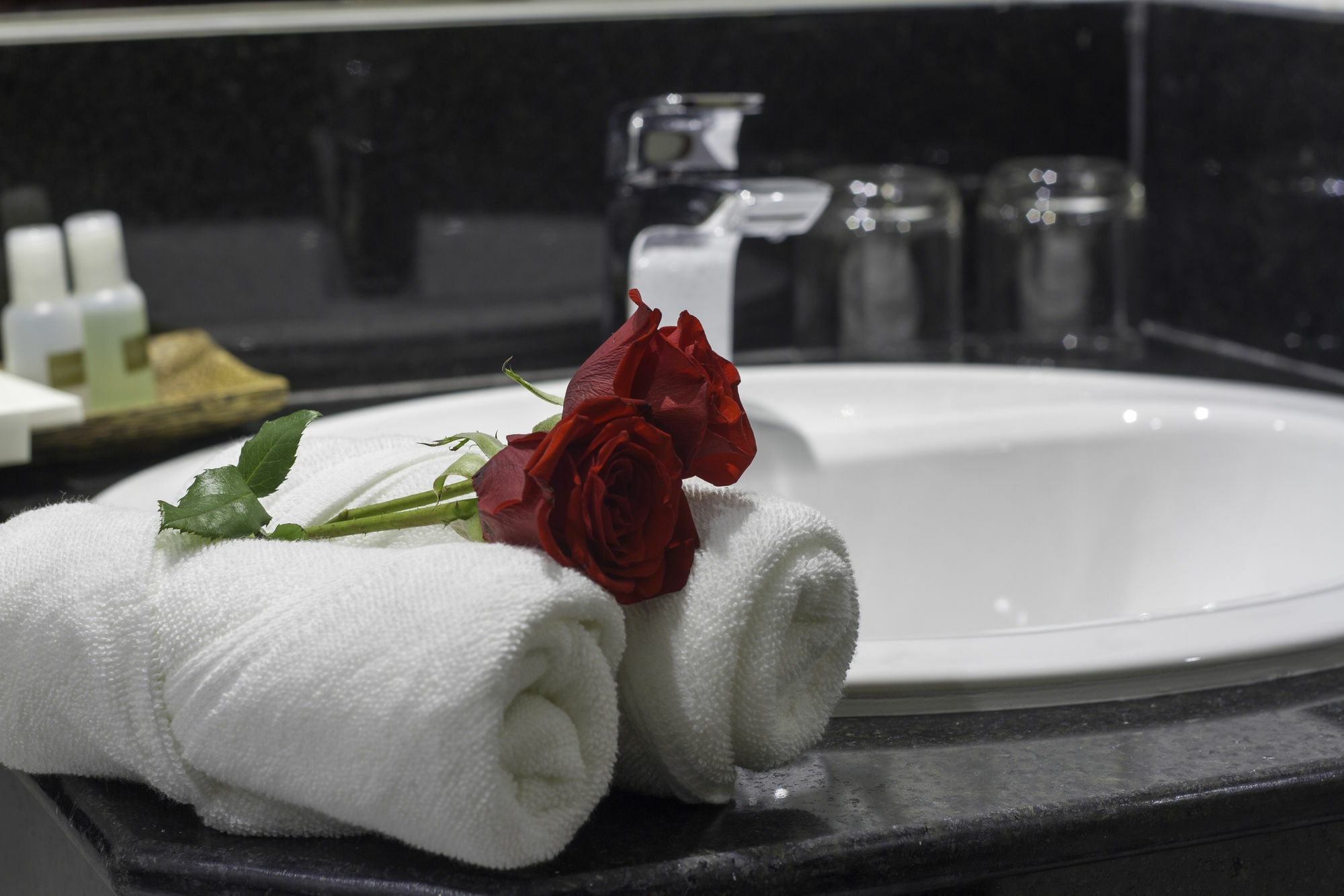Rose Emerald Hotel Phnom Penh Esterno foto
