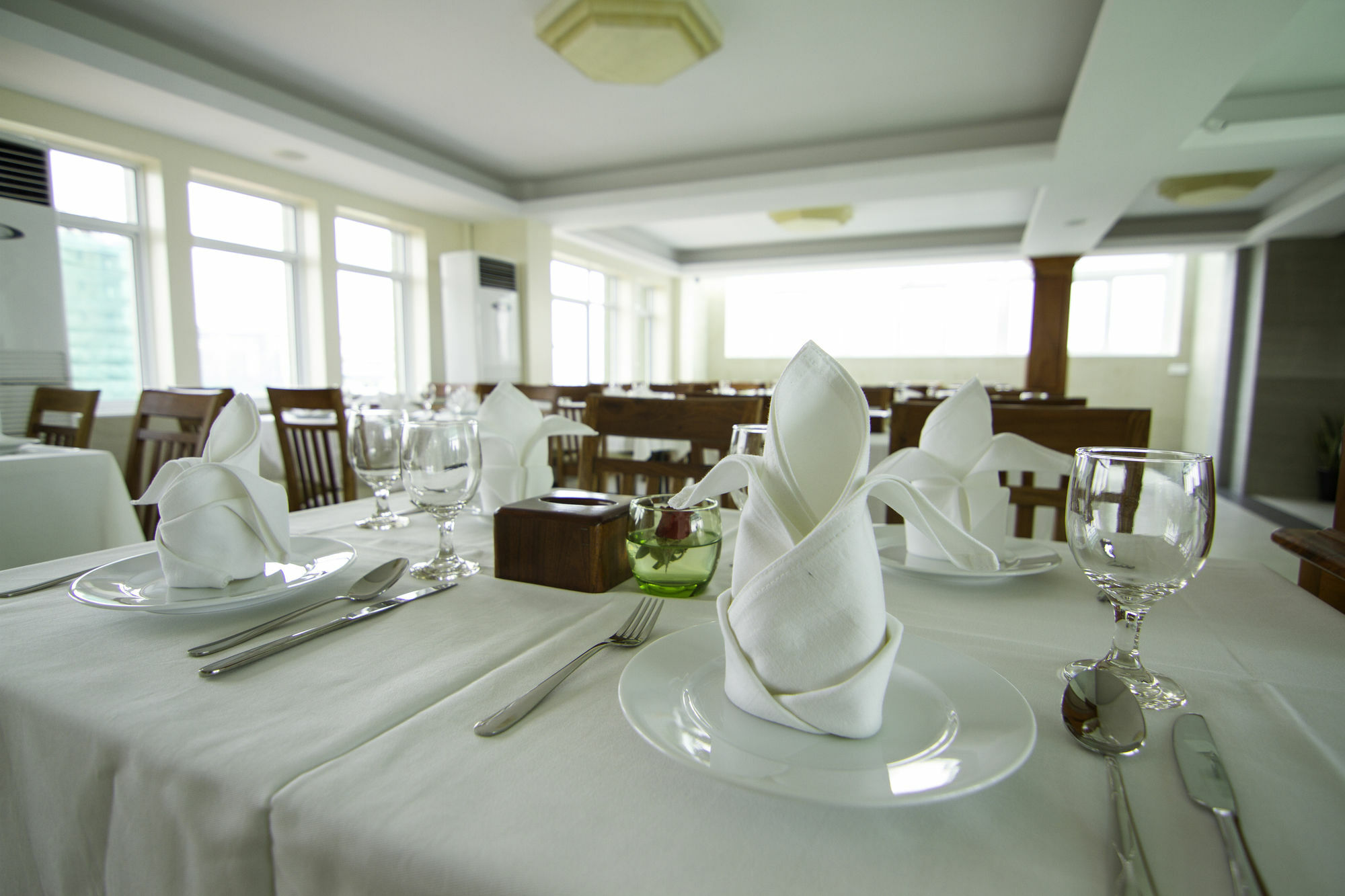Rose Emerald Hotel Phnom Penh Esterno foto